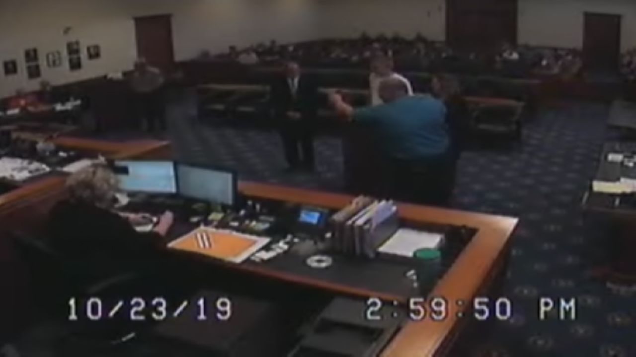 Tempers flare during sentencing for Kentucky man who raped and killed 7-year-old girl